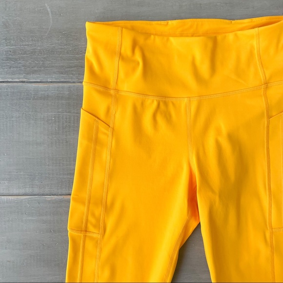 NWT Athleta Ultimate Stash II Capri Calf Length w Pockets “Golden Spark” Yellow - Picture 2 of 15